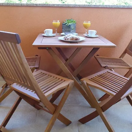 Cornial Apartament *